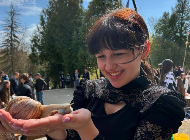 Екзотичні  ахатини - справжні зірки локації